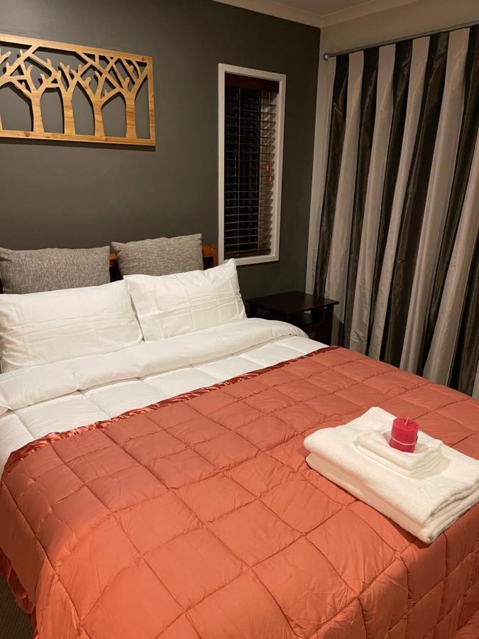 Ruth'S House Homestay Master Room With Private Shower And Toilet Auckland Eksteriør bilde